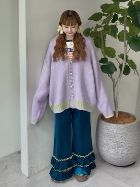 「HELLO.SANFRANCISCO（ハローサンフランシスコ）の【HELLO.SANFRANCISCO】ベロアメロウフレアパンツ（その他パンツ、ブルー系）」を使った、ひまさん（レディース・153cm）の秋コーディネート
