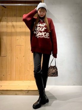 「PAGEBOY（ページボーイ）のリップスキニーデニム（デニムパンツ）」を使った、hIkarIさん（レディース・168cm）の冬コーディネート