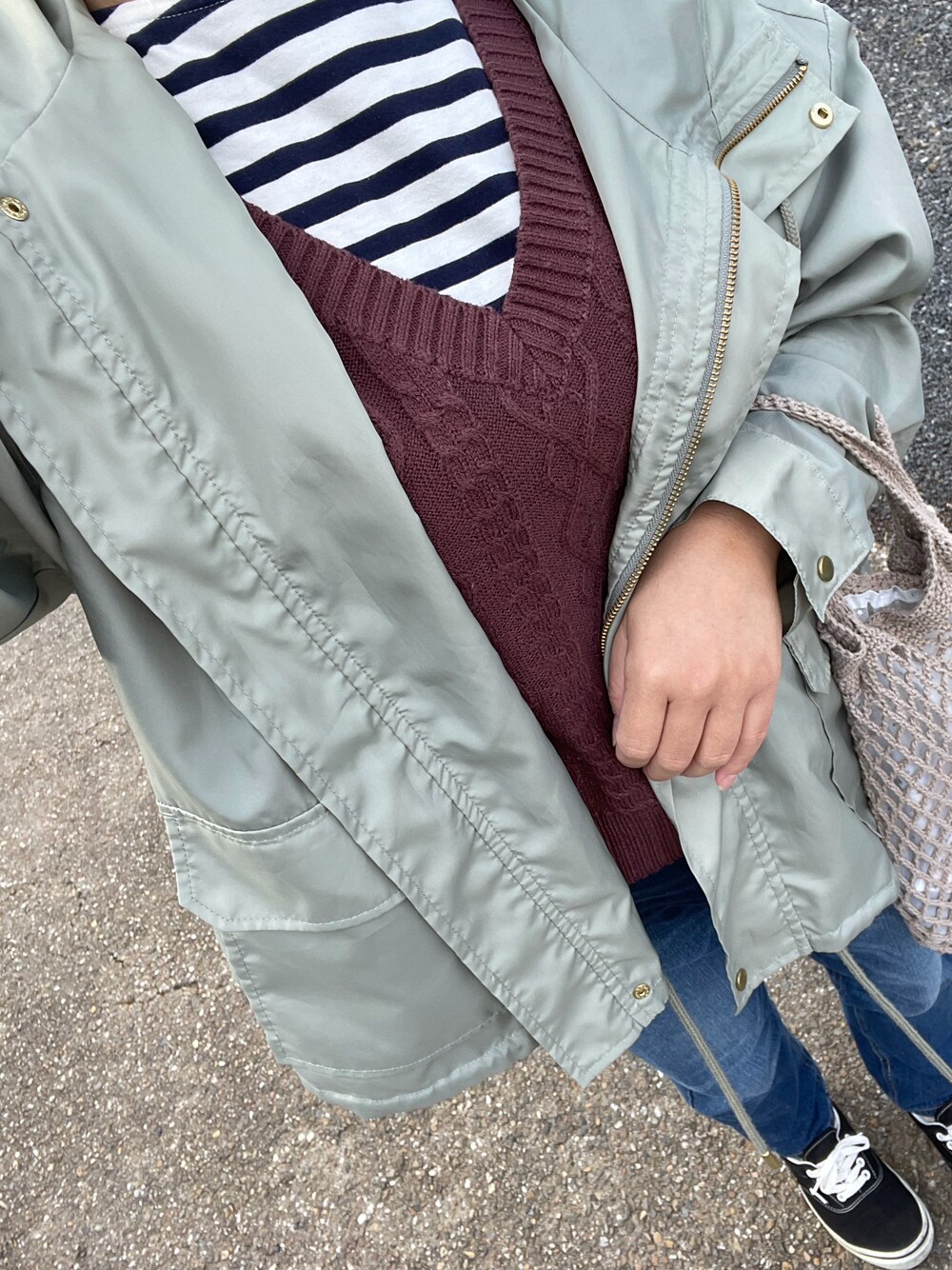 「パンツスタイル、低身長、オトナカジュアル、秋冬コーデ、ニットコーデ、おしゃれさんと繋がりたい」｜「Honeysのアイテム（ベスト、レッド系）」を使った、konomiiさん（レディース・153cm）の秋コーディネートの1枚目の写真