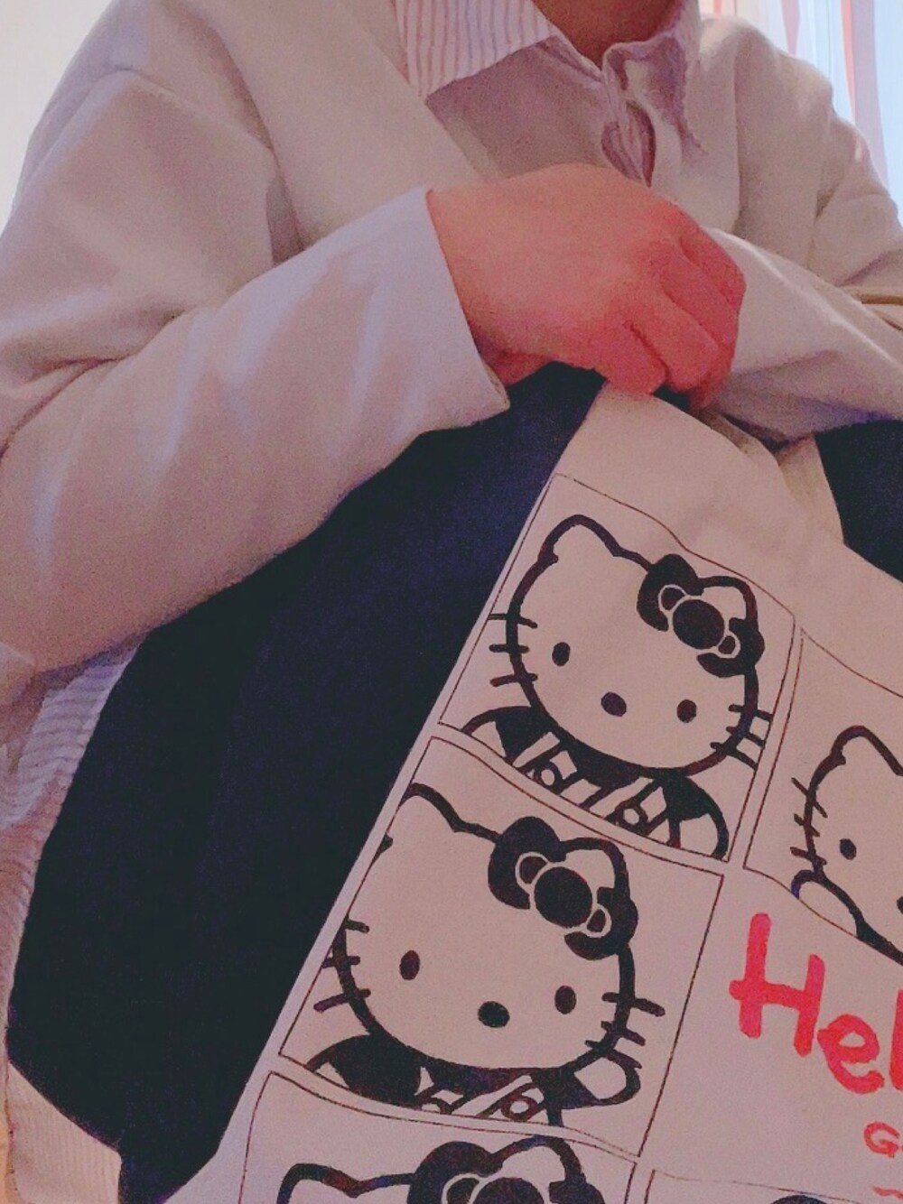 「春服コーデ、低身長女子、いいね、save、フォローお願いします🤑、パンツスタイル、きれいめカジュアル」｜「UNIQLOのアイテム（その他パンツ、ブルー系）」を使った、konomiiさん（レディース・153cm）の春コーディネートの1枚目の写真