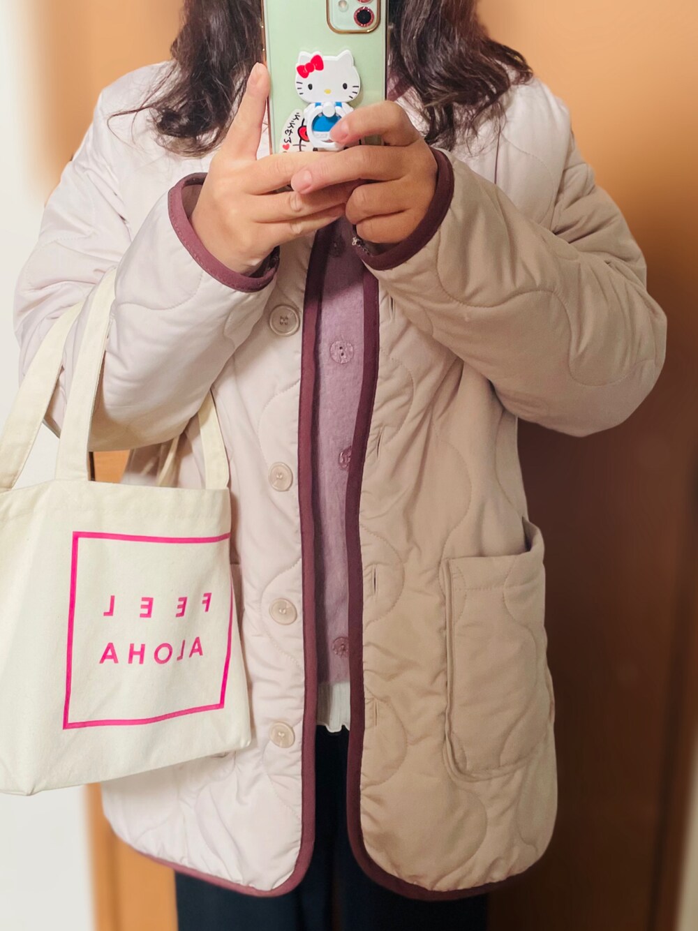 「冬のコーデ、ニットコーデ、低身長コーデ、プチプラ、大人コーデ、キルティング」｜「ハワイお土産のアイテム（トートバッグ、ベージュ系）」を使った、konomiiさん（レディース・153cm）の冬コーディネートの1枚目の写真
