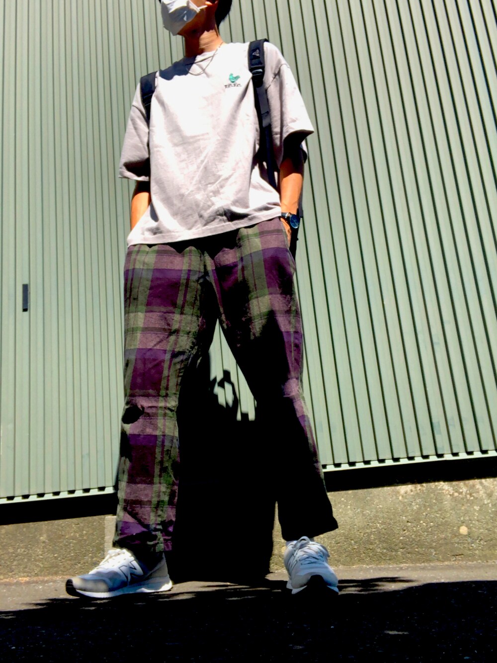 「プチプラ、おしゃれさんと繋がりたい、Tシャツ、チェックパンツ、シンプルコーデ、WEGO、GU、プチプラコーデ、相互フォロー、フォローミー」｜「GUのアイテム（パンツ、グリーン系）」を使った、Hiiragiさん（メンズ・180cm）の夏コーディネートの1枚目の写真