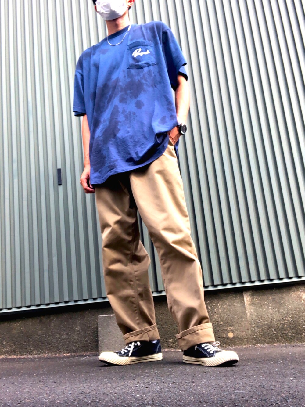 「夏コーデ、今日のコーデ、シンプル、カジュアルコーデ、Tシャツ、おしゃれさんと繋がりたい、タイダイ柄、パラグラフ、相互フォロー」｜「Paragraphの『paragraph/パラグラフ』MARS WATER PRINTING T-SHIRT/ウォータープリントデザイン 半袖Tシャツ（Tシャツ/カットソー、ブルー系）」を使った、Hiiragiさん（メンズ・180cm）の夏コーディネートの1枚目の写真
