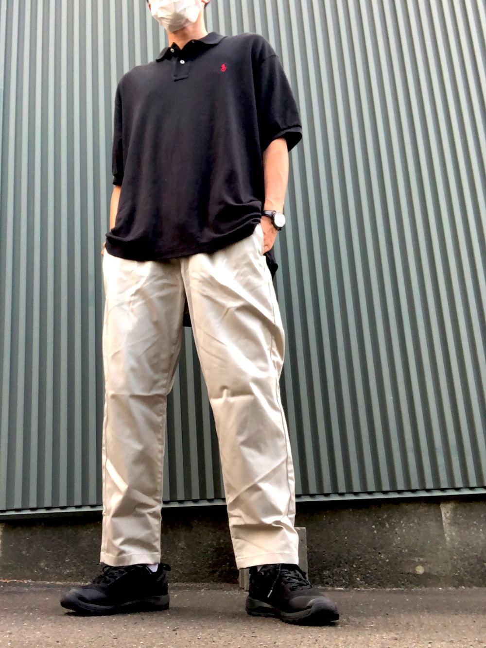 「モノトーンコーデ、ポロシャツ、おしゃれさんと繋がりたい、夏コーデ、ブラック、相互フォロー」｜「GUのアイテム（パンツ、シルバー系）」を使った、Hiiragiさん（メンズ・180cm）の夏コーディネートの1枚目の写真