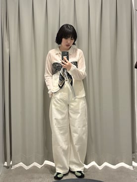 「SENSE OF PLACE by URBAN RESEARCH(センスオブプレイスバイアーバンリサーチ)の『洗濯可/接触冷感』シアーニットシャツカーディガン(ニット/セーター、ホワイト系)」を使った、manaさん(レディース・159cm)の春コーディネート