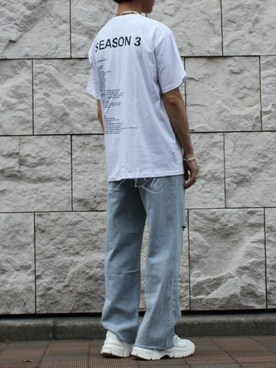 「HENGEのアイテム（Tシャツ/カットソー、ホワイト系）」を使った、stylistazuさん（メンズ・170cm）の夏コーディネート