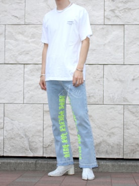 「HENGEのアイテム（Tシャツ/カットソー、ホワイト系）」を使った、stylistazuさん（メンズ・170cm）の夏コーディネート