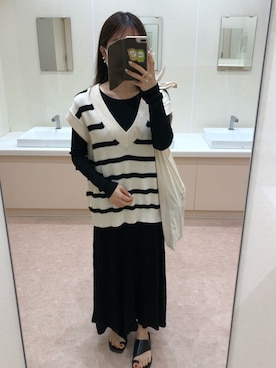 𝑚𝑜𝑒さんのコーディネート