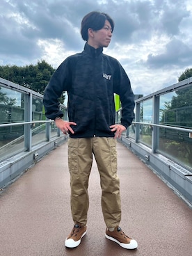 「AVIREX（アヴィレックス）のアイテム（ジャージ）」を使った、SHINさん（メンズ・176cm）の秋コーディネート