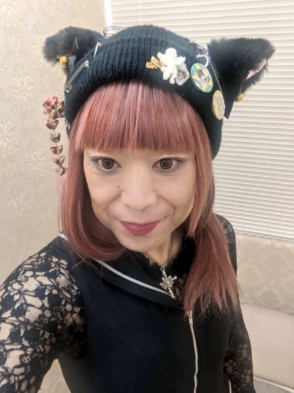 「サブカル、地雷」｜「PEACE NOWのアイテム（ジャケット/アウター、ブラック系）」を使った、ななお(七緒)さん（レディース・169cm）の秋コーディネートの1枚目の写真
