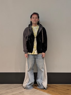 「DANKE SCHON（ダンケシェーン）のアイテム（パーカー）」を使った、ミヤザキさん（メンズ・169cm）の冬コーディネート