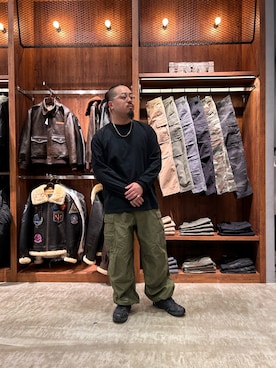 「AVIREX（アヴィレックス）のアイテム」を使った、Taichiさん（メンズ・180cm）の秋コーディネート