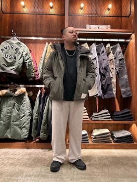 「アイテム（スウェットパンツ）」を使った、Taichiさん（メンズ・180cm・20代）の冬コーディネート