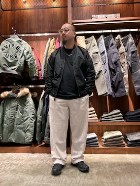 「アイテム（スウェットパンツ）」を使った、Taichiさん（メンズ・180cm・20代）の冬コーディネート