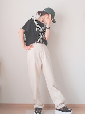「ブラック×ホワイト」｜「アイテム（キャップ）」を使った、きのんさん（レディース・161cm）の秋コーディネート