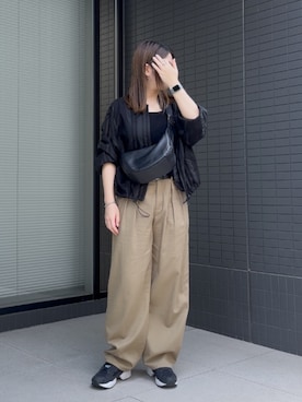 「アイテム（ボディバッグ/ウエストポーチ）」を使った、OGAWAさん（レディース・167cm）の秋コーディネート