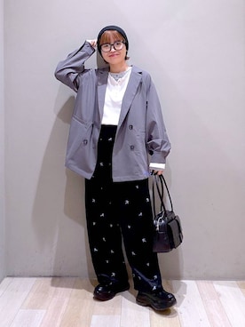 「LEPSIM（レプシィム）のスニーカーローファー　1042668（ローファー、ブラック系）」を使った、ayaka_lepsimさん（レディース・158cm）の秋コーディネート