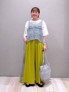 「LEPSIM（レプシィム）のカットイージーワイドパンツ　499173（その他パンツ、イエロー系）」を使った、ayaka_lepsimさん（レディース・158cm）の春コーディネート