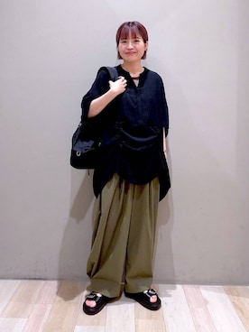 「LEPSIM（レプシィム）のベルトバックルクッションサンダル　638815（サンダル、ブラック系）」を使った、ayaka_lepsimさん（レディース・158cm）の春コーディネート