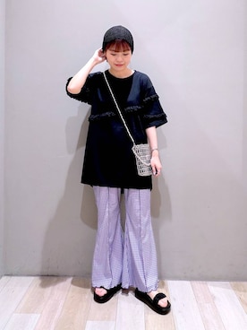 「LEPSIM（レプシィム）のギャザークッションサンダル　638838（サンダル、ブラック系）」を使った、ayaka_lepsimさん（レディース・158cm）の春コーディネート
