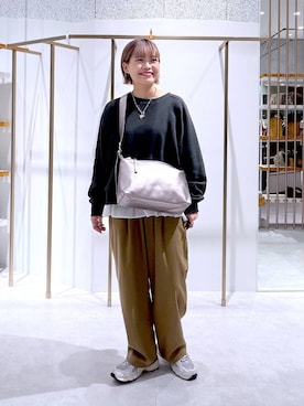 「LEPSIM（レプシィム）のアイテム（その他パンツ）」を使った、ayaka_lepsimさん（レディース・158cm）の秋コーディネート