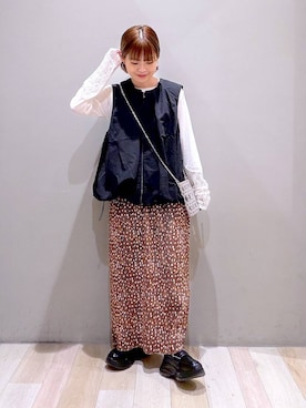 「LEPSIM（レプシィム）のスニーカーローファー　1042668（ローファー、ブラック系）」を使った、ayaka_lepsimさん（レディース・158cm）の秋コーディネート
