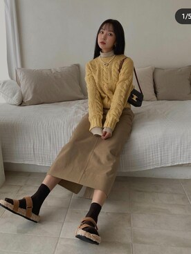 「skirt」｜「アイテム（サンダル）」を使った、showketさん（レディース・165cm）の秋コーディネート