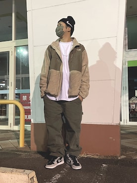「THE NORTH FACE（ザノースフェイス）のアイテム（その他トップス）」を使った、ニケさん（メンズ・176cm）の秋コーディネート