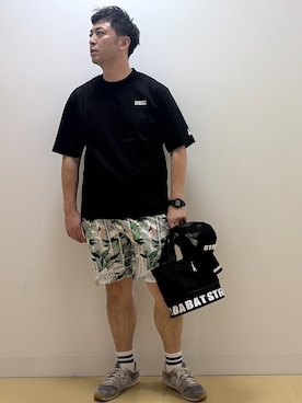 「ADABAT STREAM（アダバットストリーム）の接触冷感/抗菌防臭/消臭 アイスクリアコットン ワンポイントT（Tシャツ/カットソー、ブラック系）」を使った、ヨシさん（メンズ・180cm）の夏コーディネート