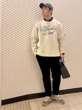 「adabat（アダバット）の【新レーベル ADABAT NAVY】櫻井貴史コラボニット（ニット/セーター、ホワイト系）」を使った、ヨシさん（メンズ・180cm）の秋コーディネート