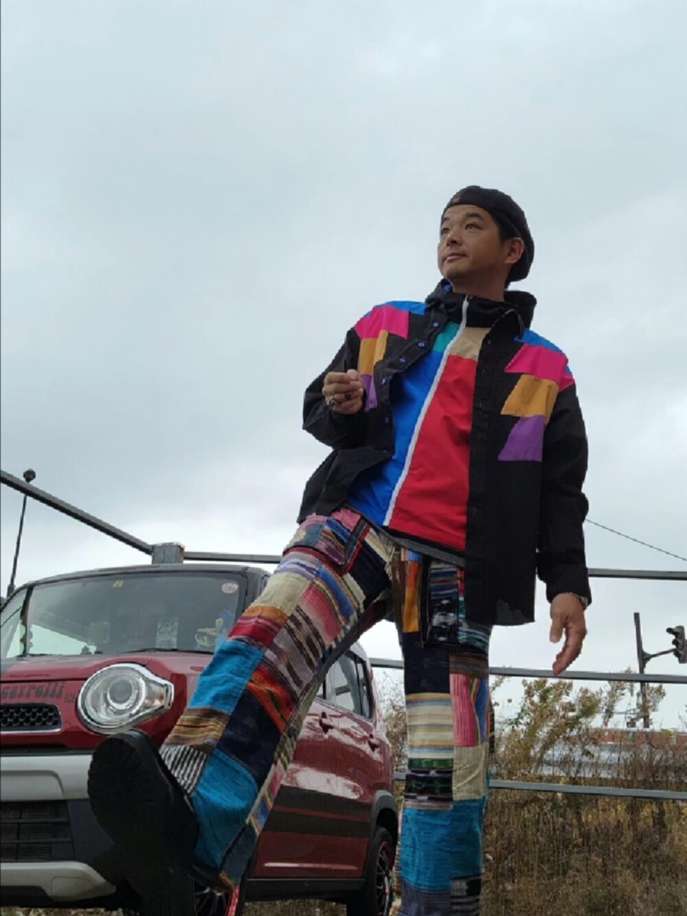 「クレイジーパターン」｜「patagoniaのアイテム（ナイロンジャケット、その他）」を使った、hiroyukeeeeeeさん（メンズ・179cm）の春コーディネートの1枚目の写真