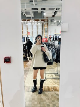 「JEANASIS（ジーナシス）のアイテム（パンツ）」を使った、PeiPeiさん（レディース・168cm）の冬コーディネート