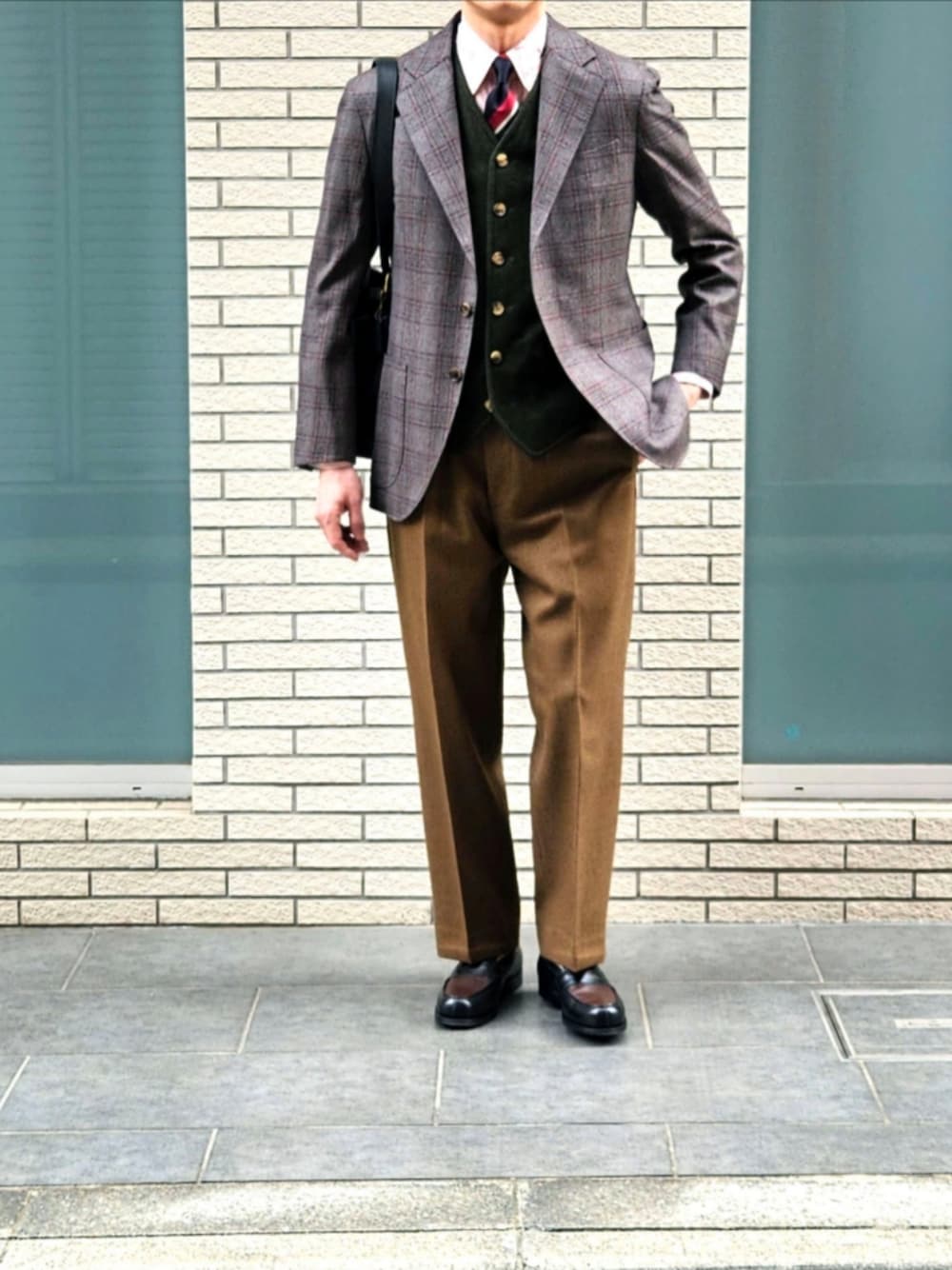 【お洒落でコーデしやすい】HERMES トラッカーカラーベスト 新作☆素敵☆HERMES☆ショートベストジャケット ベビーカシミヤ
