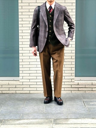 HERMESのベストを使った人気ファッションコーディネート - WEAR