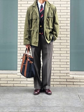 「アイテム（テーラードジャケット）」を使った、D・BLUEさん（メンズ・170cm）の秋コーディネート