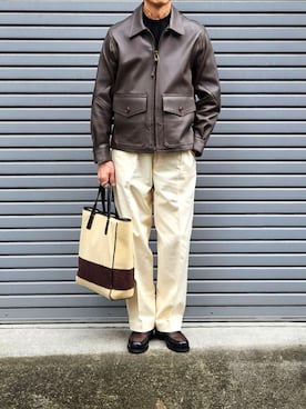 「アイテム（バングル/リストバンド）」を使った、D・BLUEさん（メンズ・170cm）の秋コーディネート