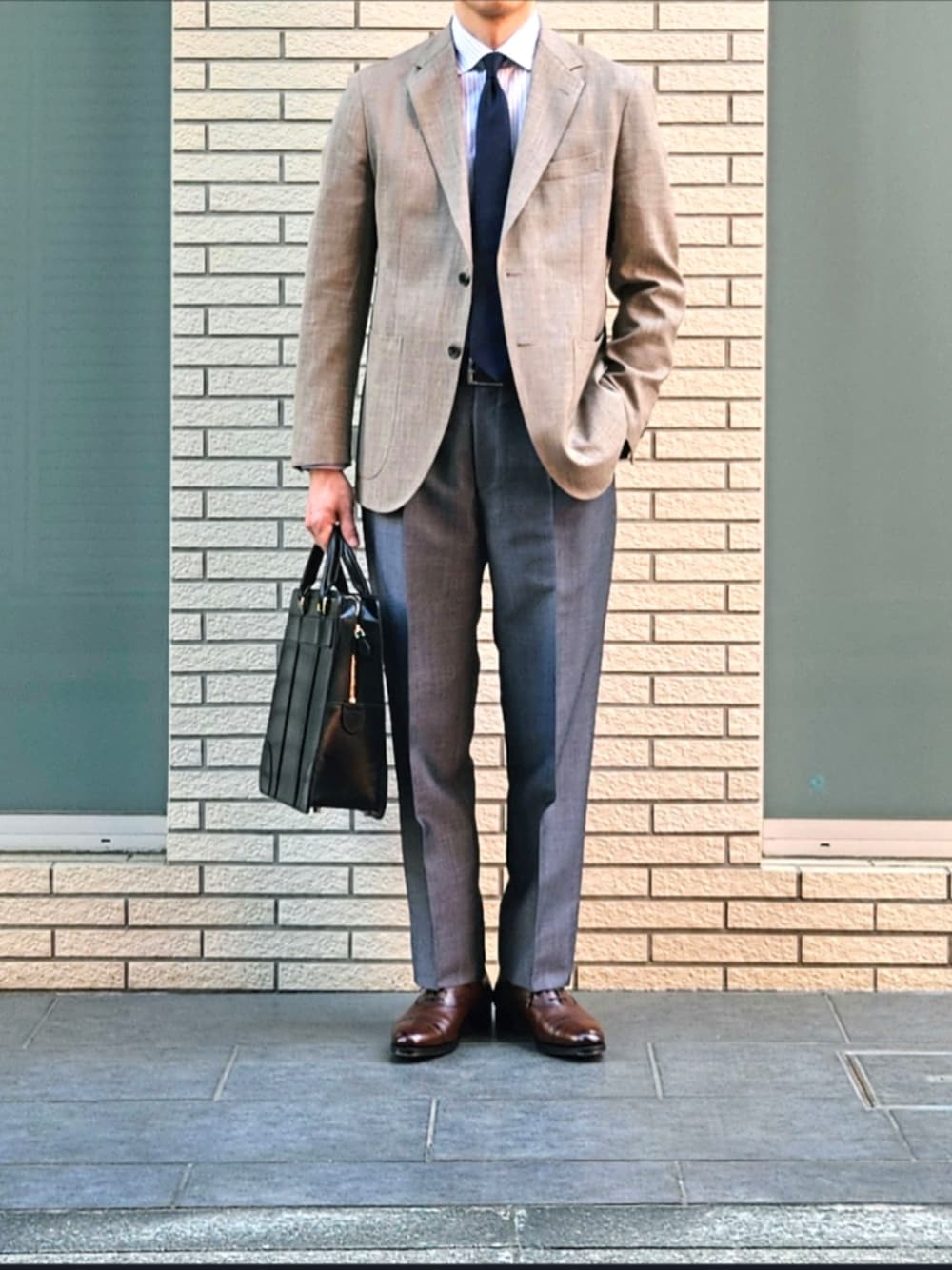 D・BLUE｜GANZOのビジネスバッグを使ったコーディネート - WEAR
