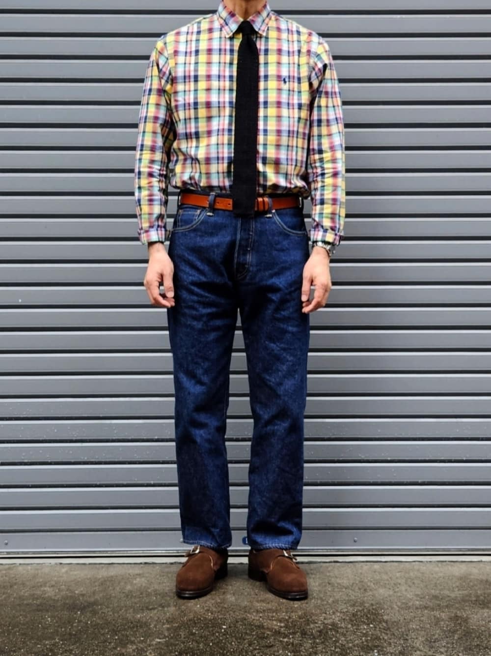 「オトナカジュアル、ニットタイ、シャツスタイル、チェックシャツ、501、ジーンズ、スエードシューズ、ootd、メンズコーデ、メンズファッション」｜「RALPH LAURENのRALPH LAUREN マドラスチェックシャツ USED（シャツ/ブラウス、その他）」を使った、D・BLUEさん（メンズ・170cm）の秋コーディネートの1枚目の写真