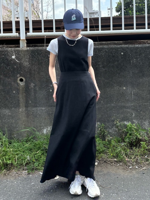 バックデザインノースリワンピース
