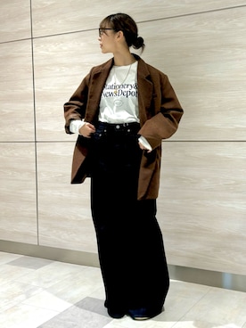 「アイテム（テーラードジャケット）」を使った、森理沙さん（レディース・161cm・30代）の秋コーディネート