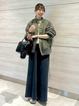「アイテム（キーホルダー）」を使った、森理沙さん（レディース・161cm）の秋コーディネート