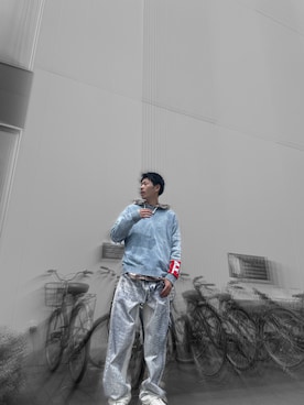 「DIESEL（ディーゼル）のアイテム（ニット/セーター、ブルー系）」を使った、かずさん（メンズ・180cm）の春コーディネート