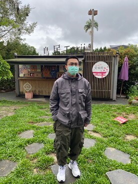 「oversize」｜「アイテム（ミリタリージャケット）」を使った、張愷 Kaiさん（メンズ・175cm）の春コーディネート