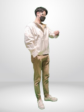 「アイテム（マウンテンパーカー、ホワイト系）」を使った、いずもさん（メンズ・171cm）の春コーディネート