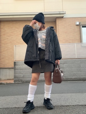 「アイテム（レッグウォーマー）」を使った、teyonnngさん（レディース・159cm）の冬コーディネート