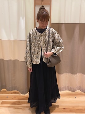 「ティアードスカート」｜「アイテム（ノーカラージャケット）」を使った、asumiさん（レディース・160cm）の秋コーディネート