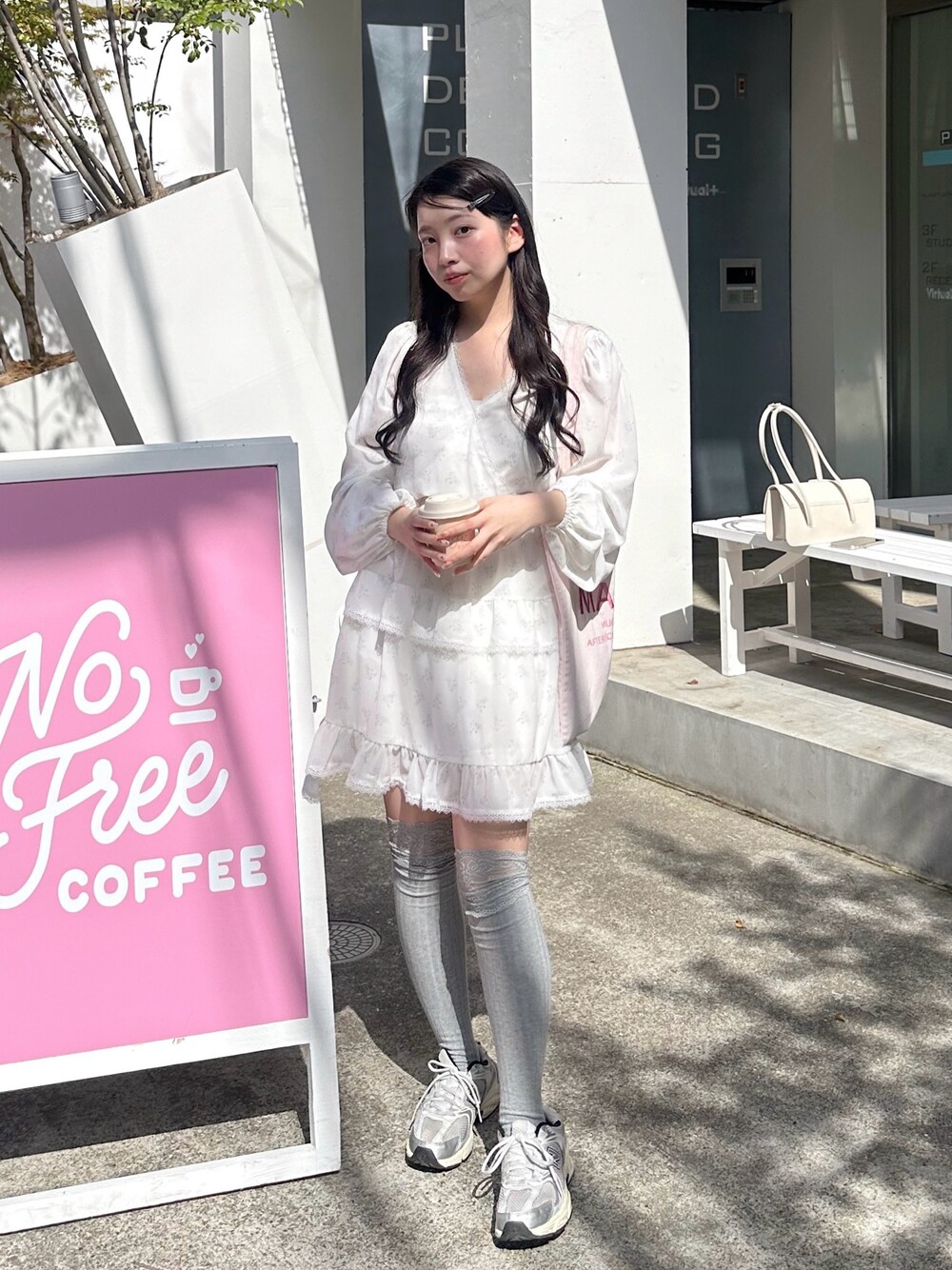 muguet（ミュゲ）の「【裏地付き】花柄シフォンミニワンピース