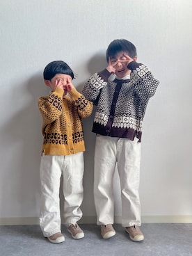 「アイテム（カーディガン/ボレロ、ブラウン系）」を使った、あおりゅーさん（キッズ・110cm）の冬コーディネート