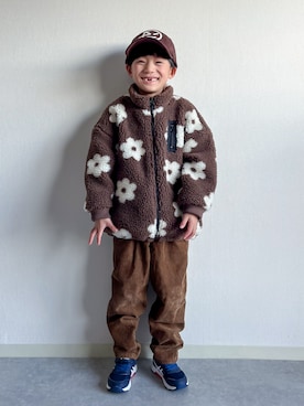 「アイテム（スニーカー）」を使った、あおりゅーさん（キッズ・110cm）の冬コーディネート