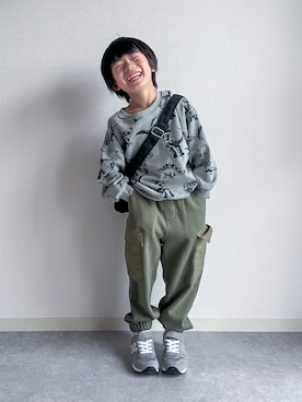 「アイテム（カーゴパンツ）」を使った、あおりゅーさん（キッズ・110cm）の秋コーディネート